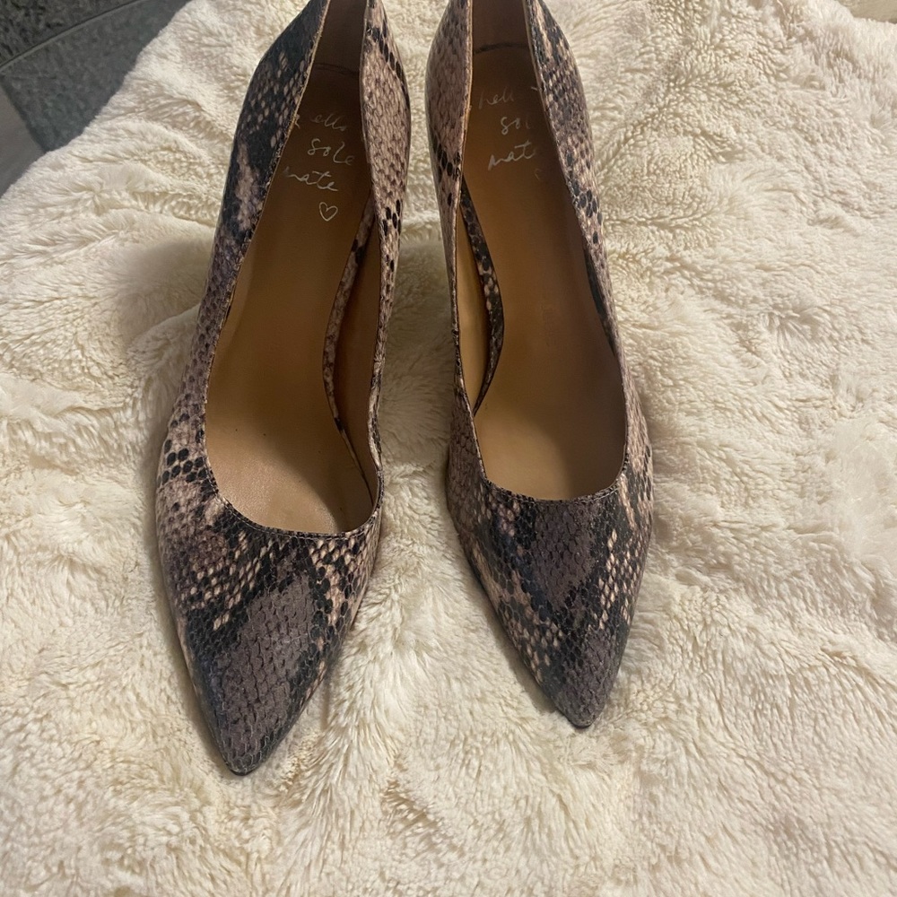 Shoes on beige-brazy heels